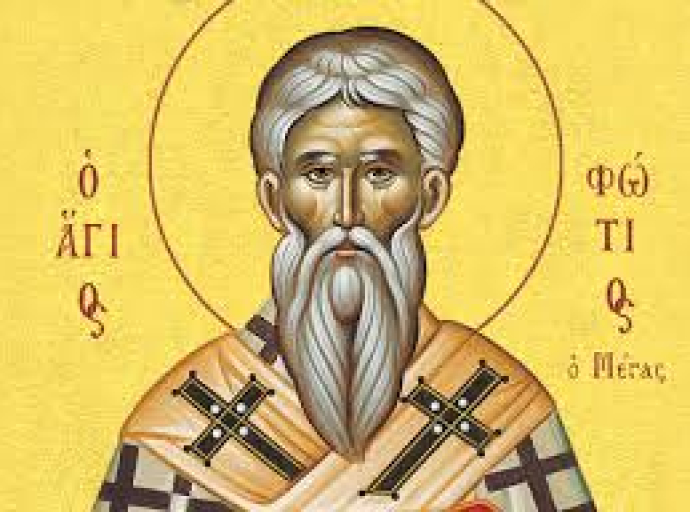 Ο  Iσαπόστολος  Άγιος Μέγας Φώτιος  υπέρμαχος των γραμμάτων